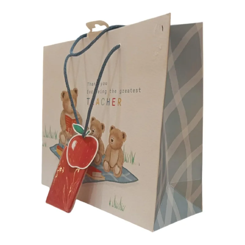 Floral - printed shopping and gift bags with a drawstring top for a feminine lookGift Bag Imp (D) Floral - printed shopping and gift bags with a drawstring top for a feminine lookGift Bag Imp (D)
