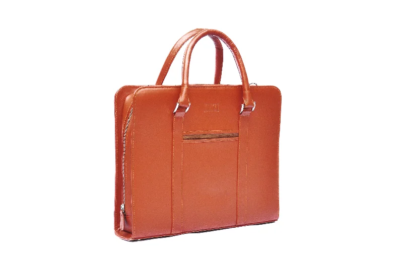 Laptop bag with a separate compartment for tablets and accessoriesLeather Laptop Bag - Saddle Tan Laptop bag with a separate compartment for tablets and accessoriesLeather Laptop Bag - Saddle Tan
