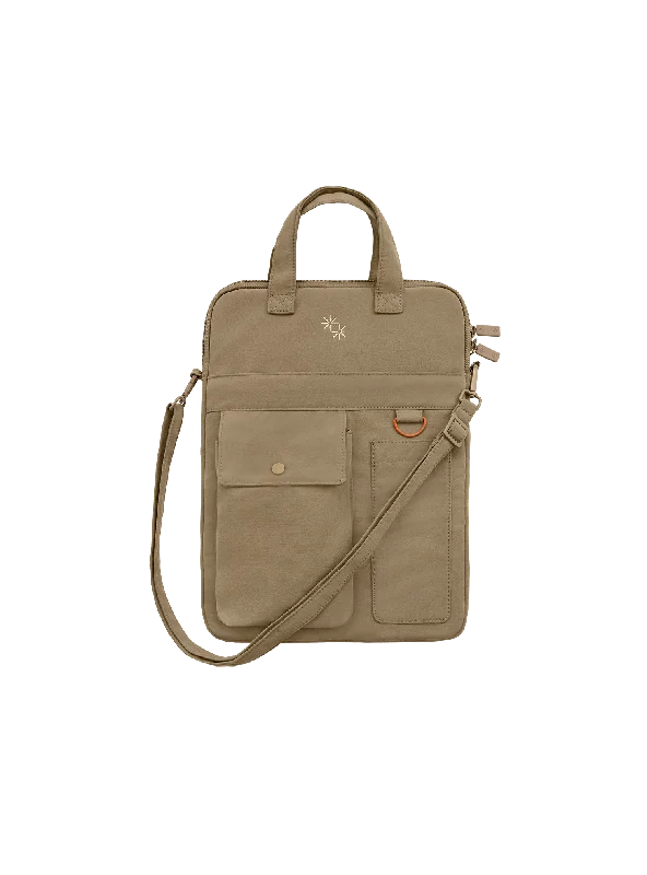 RFID-blocking laptop bag to protect sensitive dataUtility Laptop Bag (13.3" Nutmeg)