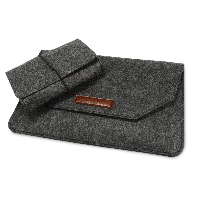 Convertible laptop bag that can be used as a backpack or briefcaseMerino Wool Laptop Sleeve 14-inch Set Convertible laptop bag that can be used as a backpack or briefcaseMerino Wool Laptop Sleeve 14-inch Set