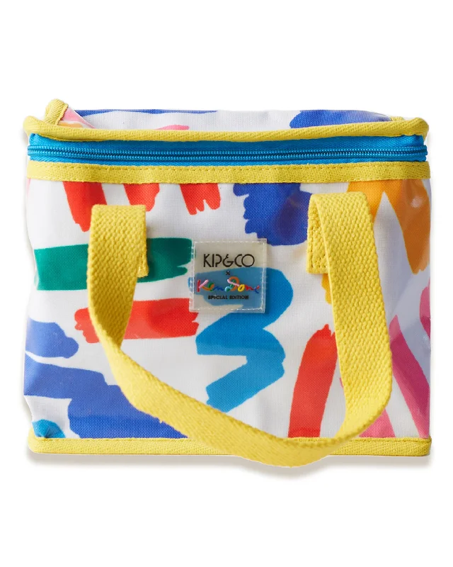 Waterproof nylon lunch bags with a thermal layer for outdoor picnicsKip&Co X Ken Done Little Tackers Lunch Bag Waterproof nylon lunch bags with a thermal layer for outdoor picnicsKip&Co X Ken Done Little Tackers Lunch Bag