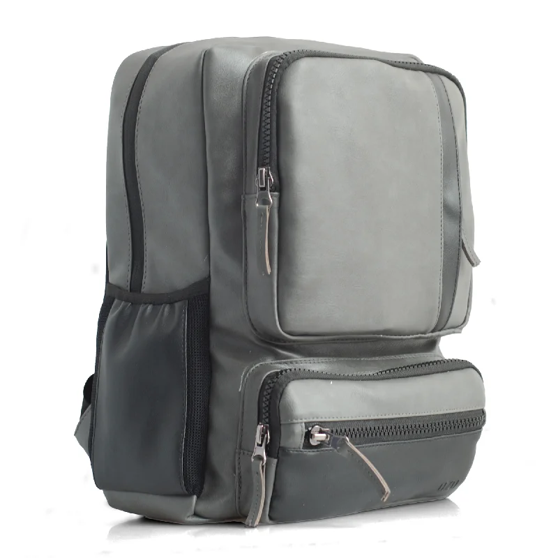 Soft-sided laptop bag with a magnetic closure for easy accessOZO Unisex Backpack 25L | 15.6 inch Laptop Bag Soft-sided laptop bag with a magnetic closure for easy accessOZO Unisex Backpack 25L | 15.6 inch Laptop Bag