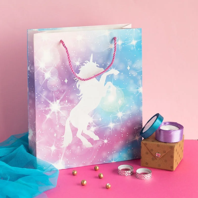 Sparkly sequined shopping and gift bags for glamorous eventsMagical Unicorn Gift Bag (Set of 4) Sparkly sequined shopping and gift bags for glamorous eventsMagical Unicorn Gift Bag (Set of 4)
