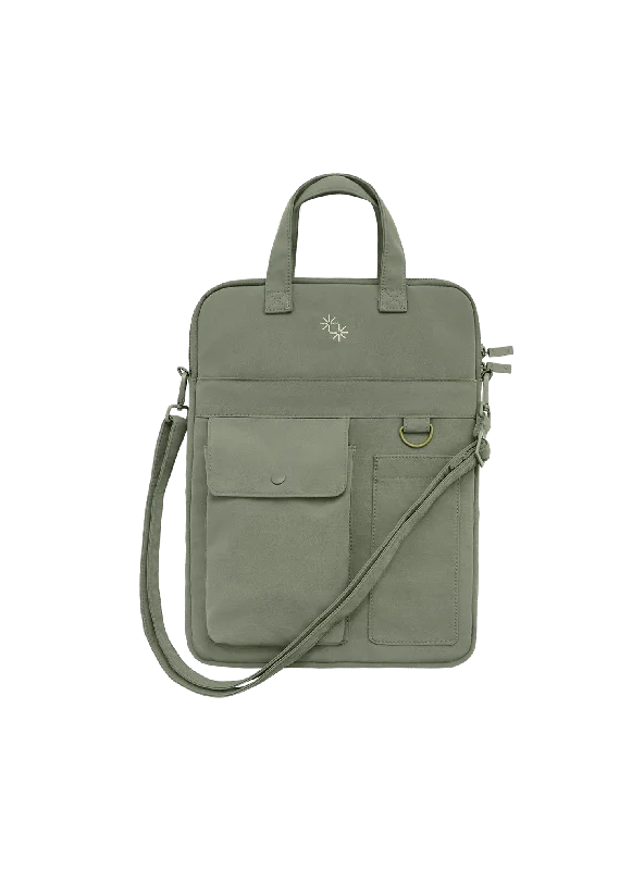Large-capacity leather laptop bag with multiple compartments for business executivesUtility Laptop Bag (15" Graphite) Large-capacity leather laptop bag with multiple compartments for business executivesUtility Laptop Bag (15" Graphite)