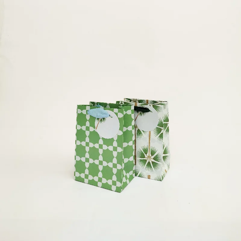 Reusable canvas shopping and gift bags with custom - printed logos for corporate giftsFan Palm Small Gift Bags Reusable canvas shopping and gift bags with custom - printed logos for corporate giftsFan Palm Small Gift Bags