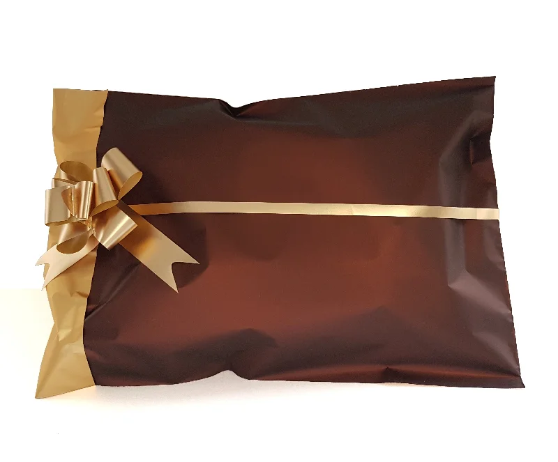 Monogrammed shopping and gift bags with personalized initials for a unique touchRich Brown and Gold Large Gift Bags Monogrammed shopping and gift bags with personalized initials for a unique touchRich Brown and Gold Large Gift Bags