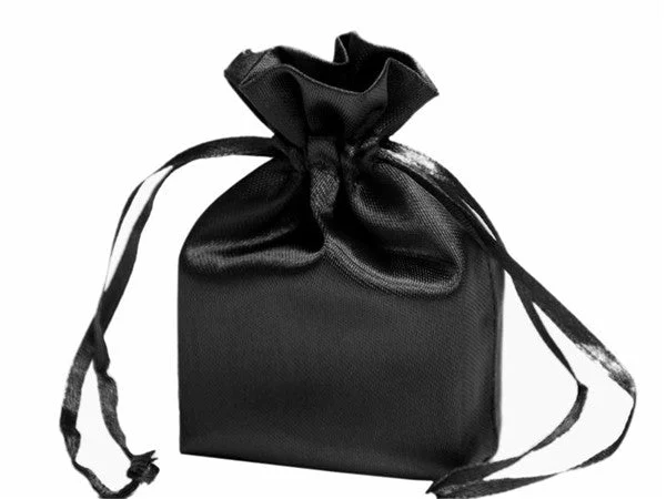 Magnetic - closure shopping and gift bags made of velvet for elegance5x7 Black Elegant Satin Bags - 12 pcs Magnetic - closure shopping and gift bags made of velvet for elegance5x7 Black Elegant Satin Bags - 12 pcs