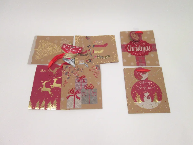 Vintage - style fabric shopping and gift bags with lace trim for a romantic touch4Pk Medium Christmas Holiday Glitter Kraft Bags, 6 Designs Vintage - style fabric shopping and gift bags with lace trim for a romantic touch4Pk Medium Christmas Holiday Glitter Kraft Bags, 6 Designs
