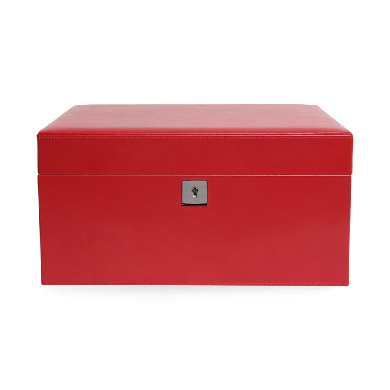 Convertible travel bag that can be used as a backpack or toteCALF LEATHER TWO TRAY JEWELRY BOX Convertible travel bag that can be used as a backpack or toteCALF LEATHER TWO TRAY JEWELRY BOX