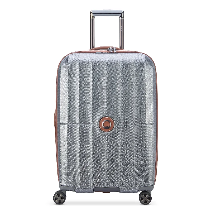 Convertible travel bag that can be used as a backpack or toteDelsey St Tropez Medium Checked Expandable Spinner Convertible travel bag that can be used as a backpack or toteDelsey St Tropez Medium Checked Expandable Spinner
