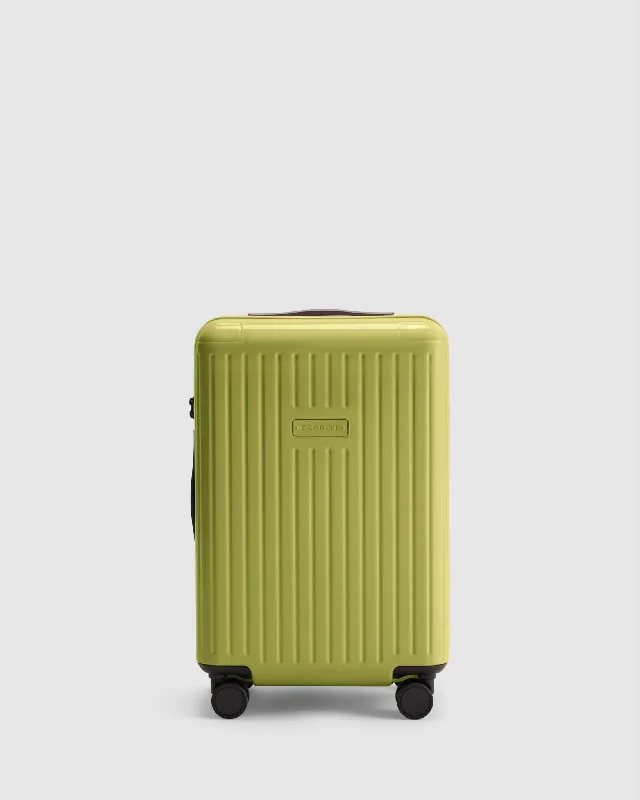 Hiking - specific travel bag with hydration bladder compatibilityCarry On Suitcase - Wasabi Green Hiking - specific travel bag with hydration bladder compatibilityCarry On Suitcase - Wasabi Green