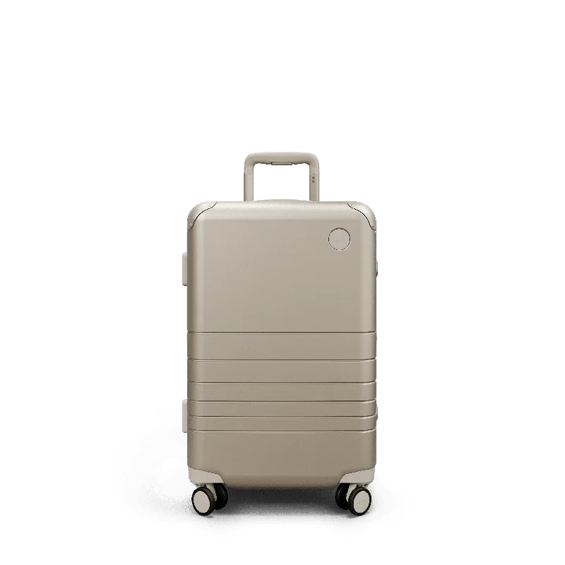 Convertible travel bag that can be used as a backpack or toteHybrid Carry-On Plus