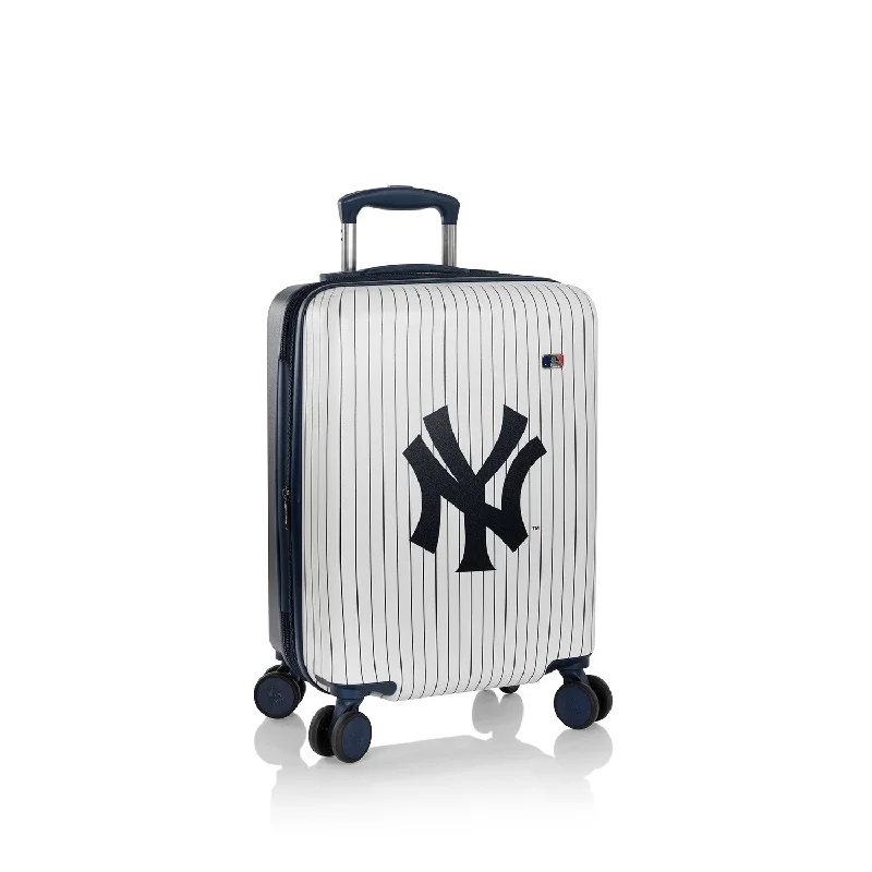 Leather luggage handles for a comfortable and stylish gripMLB Luggage 21" - New York Yankees Leather luggage handles for a comfortable and stylish gripMLB Luggage 21" - New York Yankees
