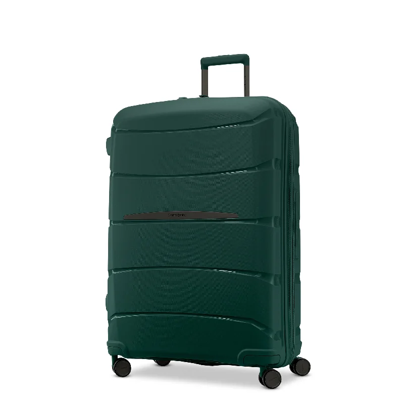 Travel bag with a detachable toiletry pouch for convenienceSamsonite Outline Pro Large Expandable Spinner Travel bag with a detachable toiletry pouch for convenienceSamsonite Outline Pro Large Expandable Spinner