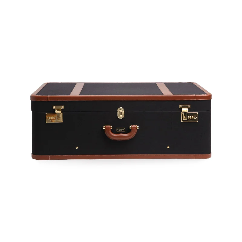 Soft - sided travel bag with reinforced corners for durability32" HARDSIDED PACKING CASE Soft - sided travel bag with reinforced corners for durability32" HARDSIDED PACKING CASE