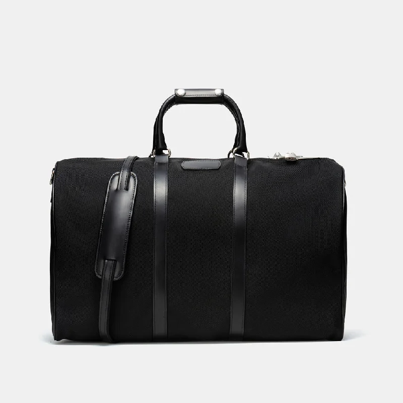 Travel bag with a detachable toiletry pouch for convenienceCLASSIC DUFFLE