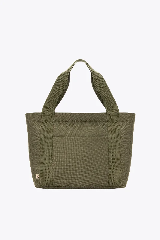 Travel bag with a built - in power bank charger for on - the - go device chargingThe BÉISics Tote in Olive Travel bag with a built - in power bank charger for on - the - go device chargingThe BÉISics Tote in Olive