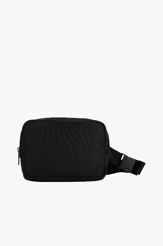 Stackable travel bag set with various sizes for diverse packing needsThe Belt Bag in Black Stackable travel bag set with various sizes for diverse packing needsThe Belt Bag in Black