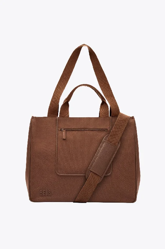 Designer - branded leather travel bag for luxury business travelersThe East To West Tote in Maple Designer - branded leather travel bag for luxury business travelersThe East To West Tote in Maple