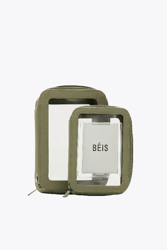 Travel bag with a retractable garment rack for easy unpackingThe In Flight Cosmetic Set in Olive Travel bag with a retractable garment rack for easy unpackingThe In Flight Cosmetic Set in Olive