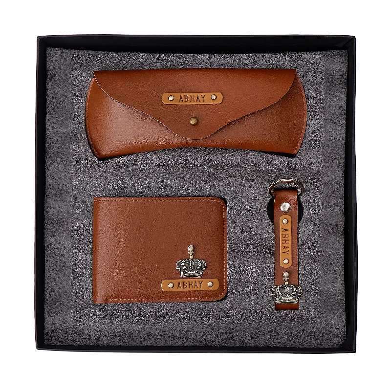 Leather Passport Covers & Wallets with Handmade Stitching for Luxury TravelersEveryday Box for Him Leather Passport Covers & Wallets with Handmade Stitching for Luxury TravelersEveryday Box for Him