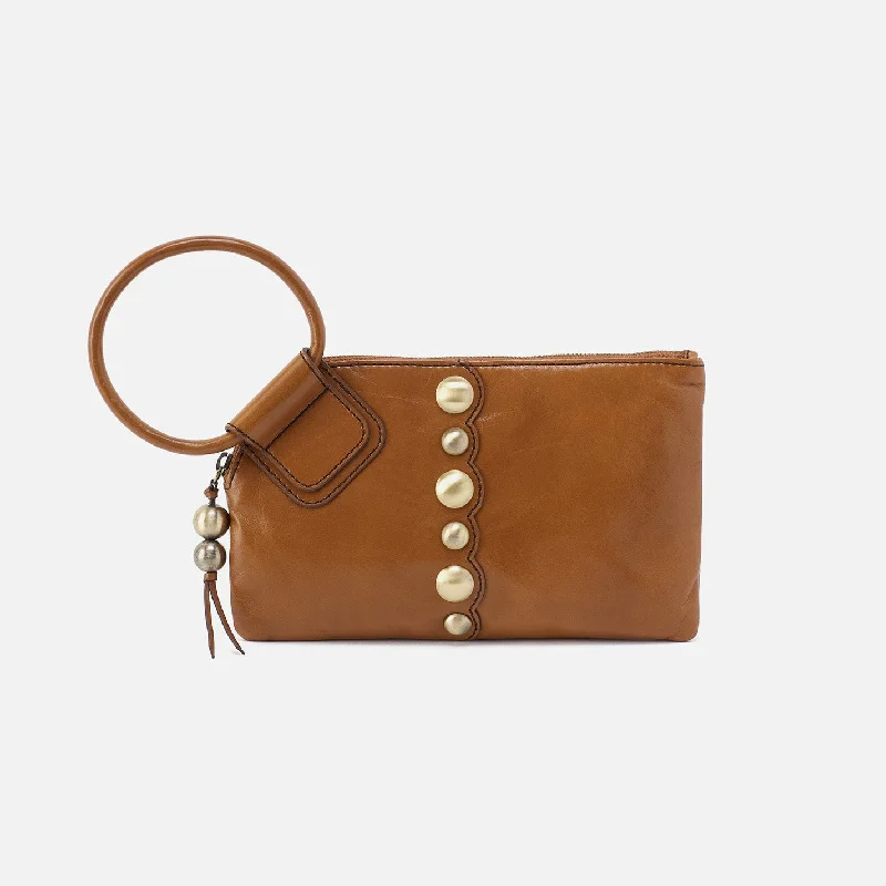 Money clips vs traditional walletsSable Wristlet In Polished Leather - Truffle With Studs Money clips vs traditional walletsSable Wristlet In Polished Leather - Truffle With Studs