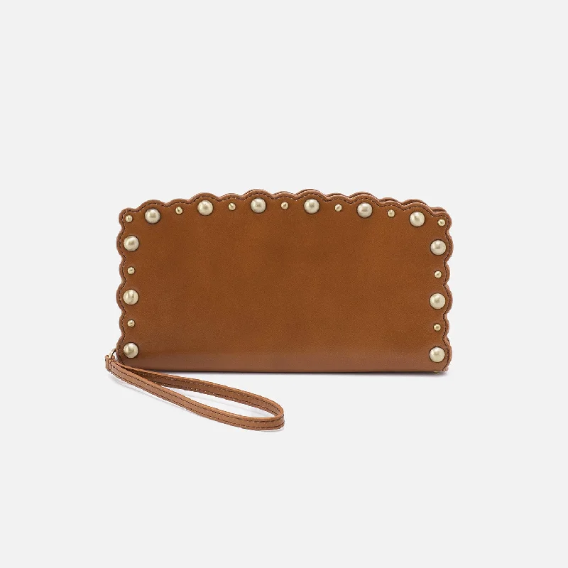 Money clips vs traditional walletsSav Wallet Wristlet In Polished Leather - Truffle Money clips vs traditional walletsSav Wallet Wristlet In Polished Leather - Truffle