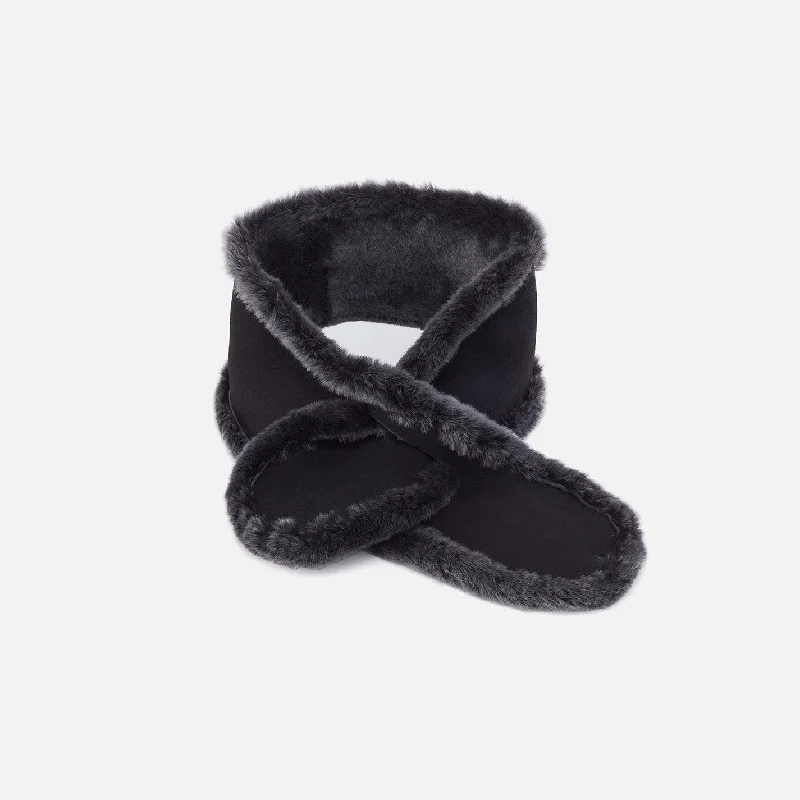 Money clips for holding large amounts of cashSnug Pull Thru Scarf in Aston Leather - Black Money clips for holding large amounts of cashSnug Pull Thru Scarf in Aston Leather - Black