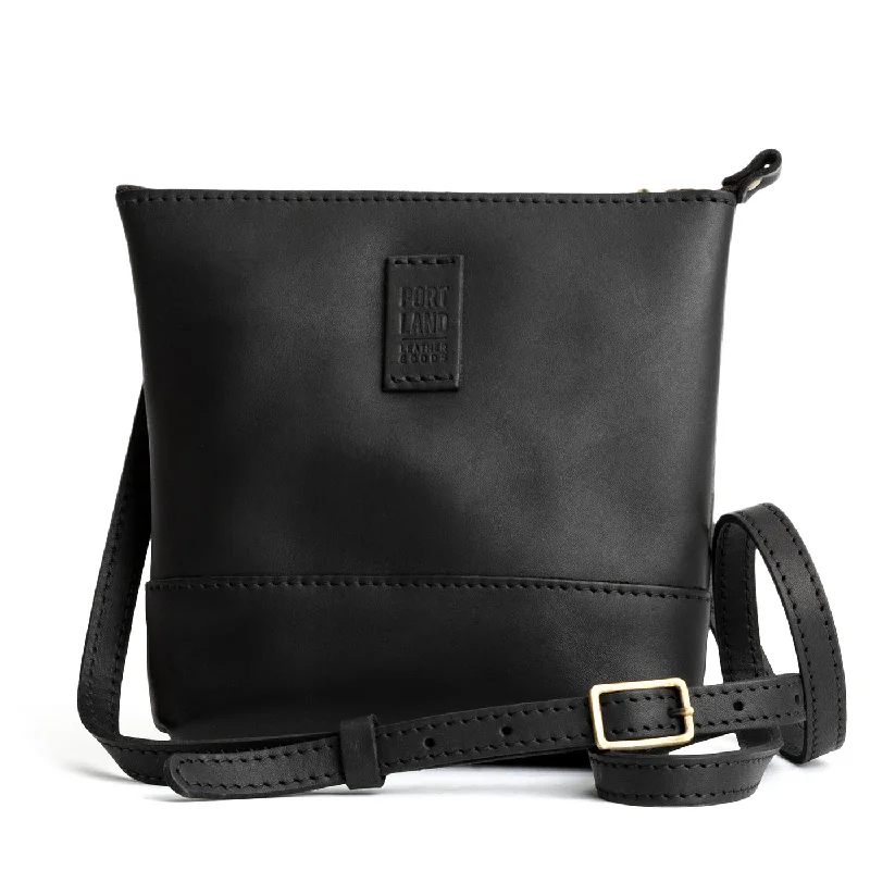 Magnetic - closure coin and key purses for easy accessFestival Bag