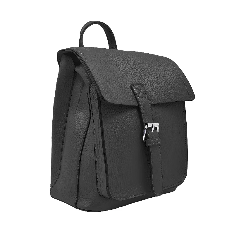 Vintage - inspired men's crossbody bag with a distressed finishNEW! Alicia Backpack / Crossbody Vintage - inspired men's crossbody bag with a distressed finishNEW! Alicia Backpack / Crossbody