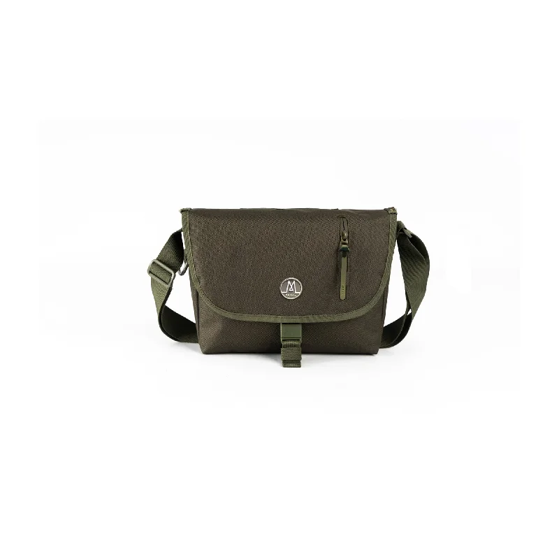 Men's tactical backpack with additional molle attachments for special opsNorthside Messenger - Medium Men's tactical backpack with additional molle attachments for special opsNorthside Messenger - Medium