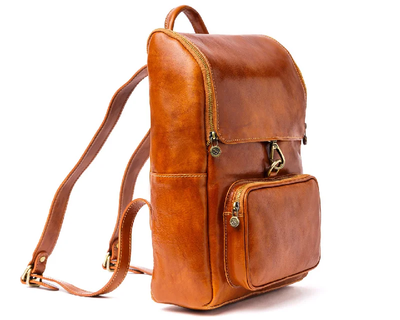 Hiking - specific travel bag with hydration bladder compatibilityOn The Rise