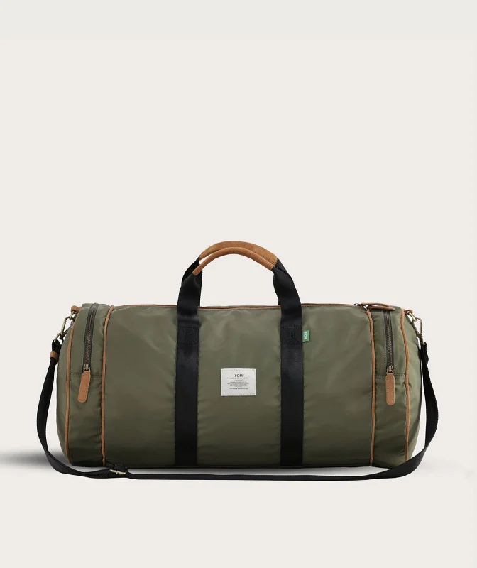 Travel bag with a built - in power bank charger for on - the - go device chargingRecycled Duffel - Olive Travel bag with a built - in power bank charger for on - the - go device chargingRecycled Duffel - Olive