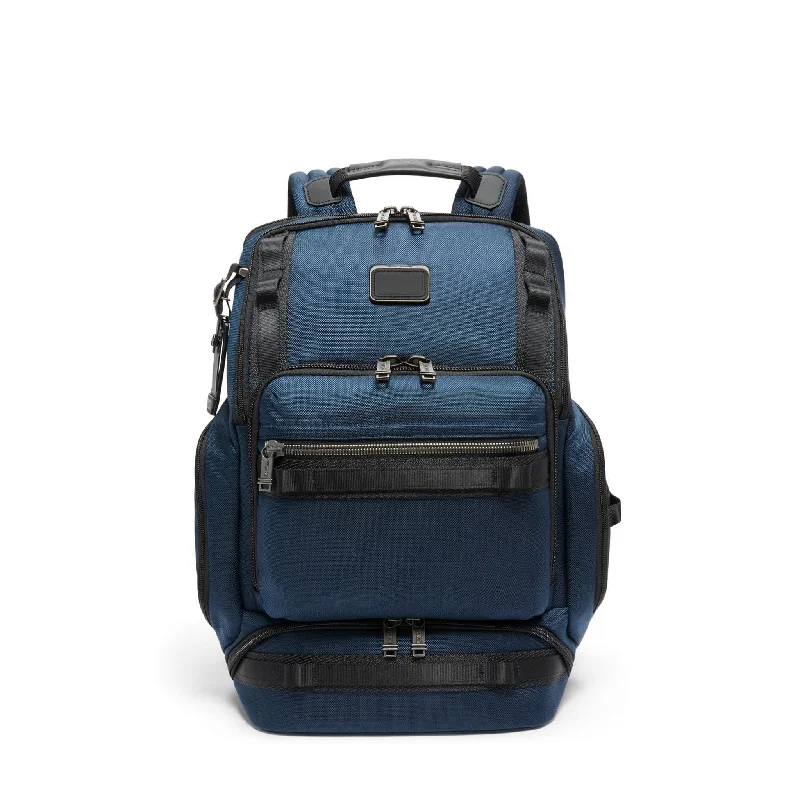 Hiking - specific travel bag with hydration bladder compatibilityTUMI Alpha Bravo Renegade Backpack Hiking - specific travel bag with hydration bladder compatibilityTUMI Alpha Bravo Renegade Backpack